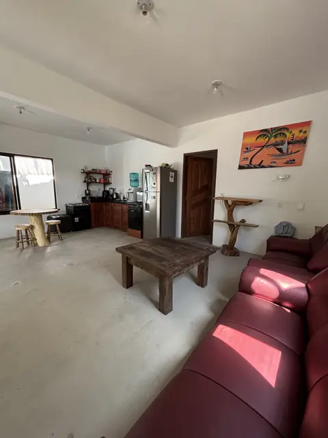 Chalé 3 Quartos na Barra Beach House, Fortim — sala e cozinha, foto 14