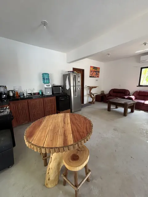 Chalé 3 Quartos na Barra Beach House, Fortim — sala e cozinha, foto 15